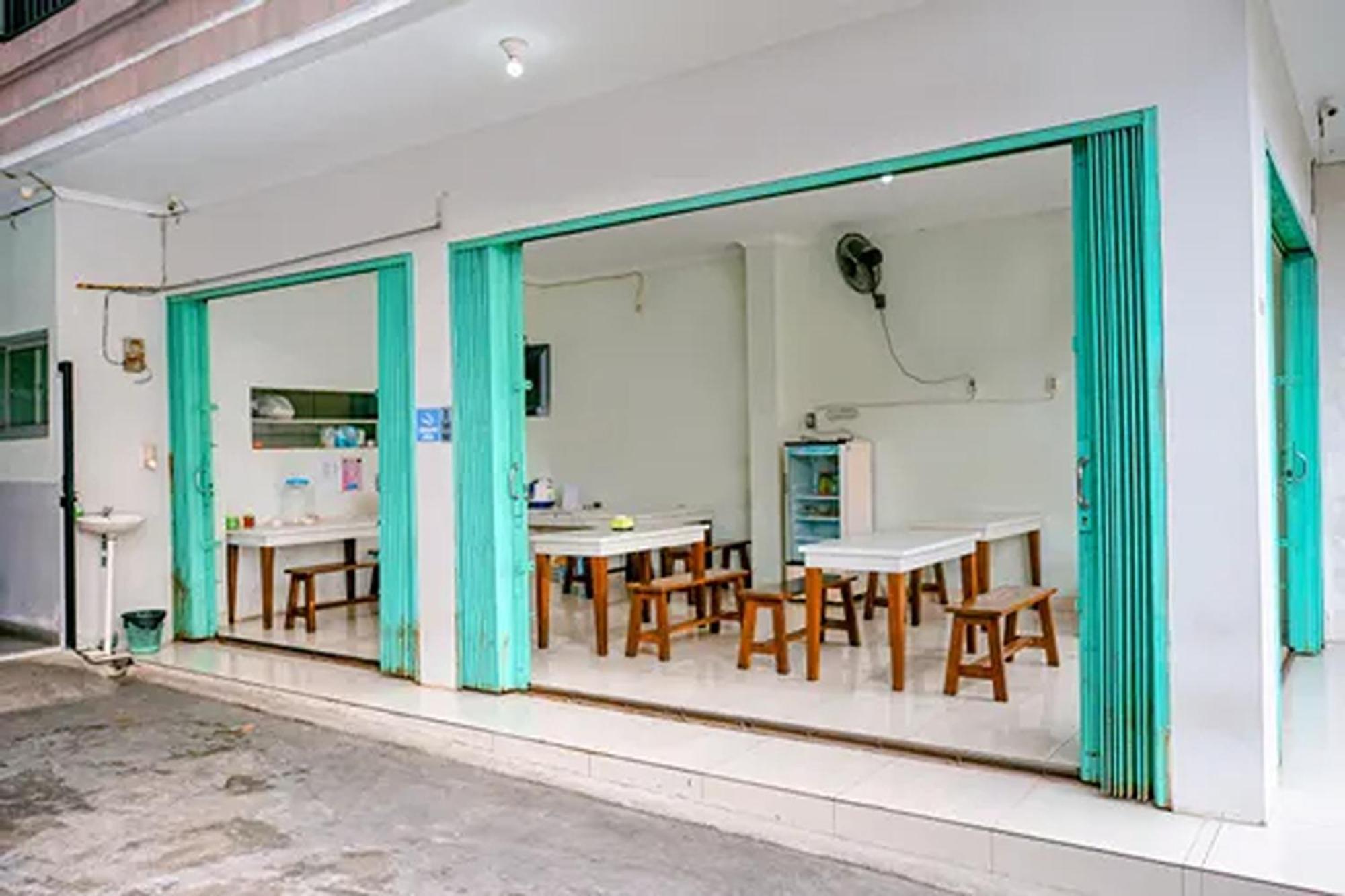 Hostel Griya Safitri Syariah Palembang